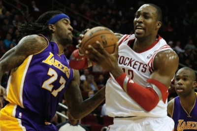 Χιούστον Ρόκετς: «Γλύκα» για Χάουαρντ και «38άρι» για Χάρντεν (video)