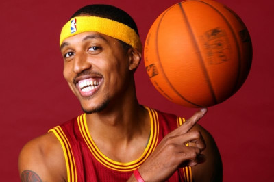 Ολυμπιακός: Πατάει Ελλάδα ο Μουν