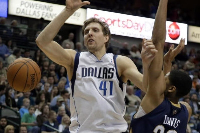 Ντάλας Μάβερικς: Με «40άρα» του Νοβίτσκι (video)