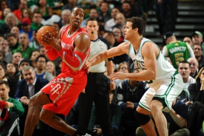 Χιούστον Ρόκετς: «Οδοστρωτήρας» ο Χάουαρντ στη Βοστόνη (video)