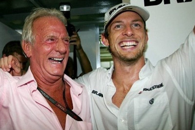 ΜακΛάρεν: Πέθανε ο πατέρας του Μπάτον (photos)