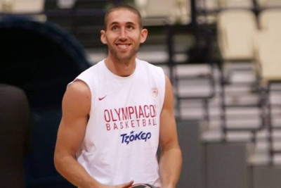 Λοτζέσκι: «Νίκη με Μπαρτσελόνα»