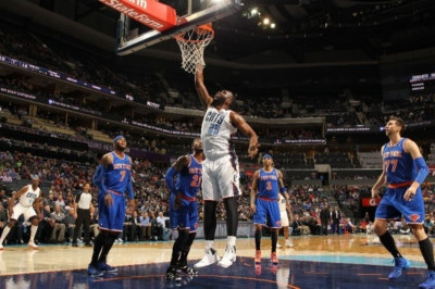 Σάρλοτ Μπόμπκατς: «Πάτησαν» τους Νικς (videos)