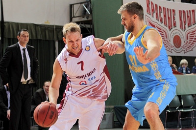 Αστάνα: Απέδρασε ο Καλάθης (photos+video)