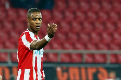 Πελέ: «Περήφανος που είμαι παίκτης του Ολυμπιακού!»