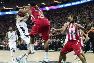 Ολυμπιακός: Η τάπα του Χάινς κορυφαία στην Ευρώπη το 2013 (video)