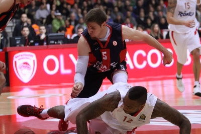 Νοτσιόνι: «Πιο επικίνδυνος τώρα ο Ολυμπιακός» (photos)