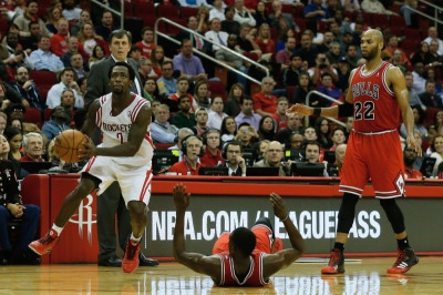 Χιούστον Ρόκετς: «Μέσα» ο Μπέβερλι, «ερωτηματικό» ο Τζόουνς