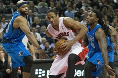 Τορόντο Ράπτορς: «40άρι» του Ντε Ροζάν με Μάβερικς (video)