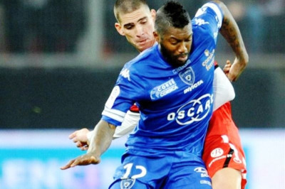 Μπαστιά: Επιστρέφει ο Σισέ