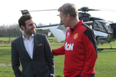 Μάντσεστερ Γιουνάιτεντ: Κατέβηκε από το ελικόπτερο και είδε Μόγιες ο Μάτα (photos+video)