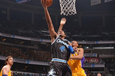 Ορλάντο Μάτζικ: Ξέσπασαν με Λέικερς (video)