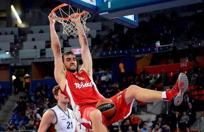 Ολυμπιακός: «Κυνηγάει» Μαρκονάτο ο Μπέγκιτς (photos+video)