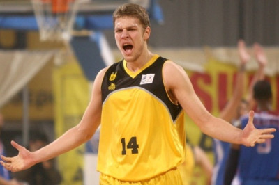 Άρης: Νέα διάκριση για Βεζένκοφ