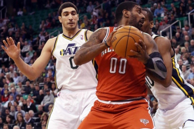 Μιλγουόκι Μπακς: Αρρωσταίνουν οι συμπαίκτες του Αντετοκούμπο