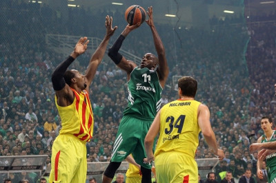 Νάχμπαρ: «Βρήκαμε λύσεις στην άμυνα του Παναθηναϊκού»