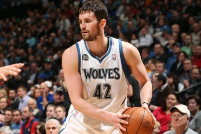 Μινεσότα Τίμπεργουλφς: Τρίποντα στα… τυφλά ο Λοβ (video)