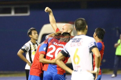 Μαλαισία: Δύο γκολ σε πέντε λεπτά ο Φιγκερόα! (video)