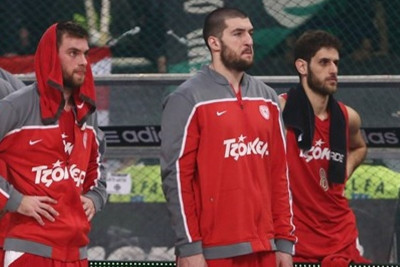 Ολυμπιακός: Το... φράγμα Καββαδά και Μάντζαρη (photos)