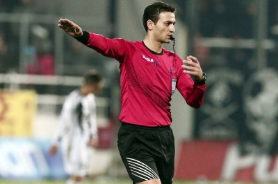 Προπηλακισμός Κουτσιαύτη στην ανάπαυλα στο «Γεντί Κουλέ»! (video)