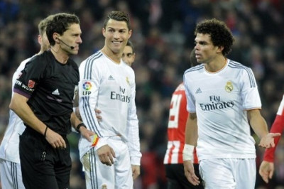 Ρεάλ Μαδρίτης: «Ξεφτίλισε» τον Ρονάλντο ο Πέπε (video)