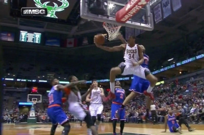 Μιλγουόκι Μπακς: «15άρι» για Αντετοκούμπο (videos)