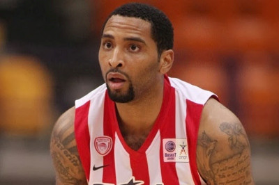 Ολυμπιακός: Πονάει ο Λο (photo)