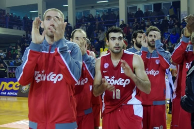 Λοτζέσκι: «Μας λείπεις Έισι Λο» (photos)