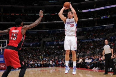 Λος Άντζελες Κλίπερς: Ασταμάτητος ο Γκρίφιν και με Ράπτορς (video)