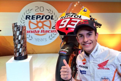 Moto GP: Αποκαλυπτήρια στα γενέθλιά της η Honda (photos+video)