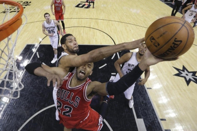 Σικάγο Μπουλς: Έξω ο Μπούζερ, ψηλά ο Γκίμπσον