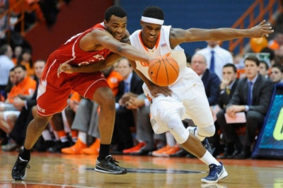 NCAA: Στο τσακ πάλι το Σίρακιουζ (videos)