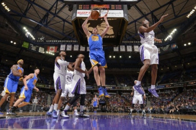 Γκόλντεν Στέιτ Ουόριορς: Πήραν το ντέρμπι και τον… Μπλέικ (video)