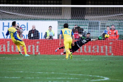 Ξεφεύγει η Κιέβο, 2-0 την Κατάνια
