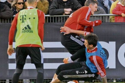 Μπάγερν Μονάχου: «Σακάτεψε» τον Σβαϊνστάιγκερ ο Μάντζουκιτς! (video)