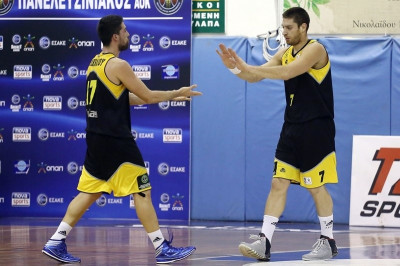 Άρης: «Ανάσαναν» Αθηναίου, Πελεκάνος