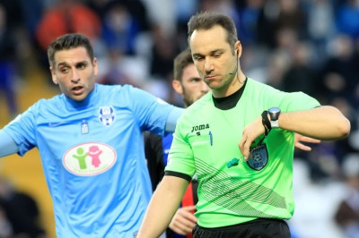 Απόλλων Σμύρνης: «Καμπάνες» για τρεις