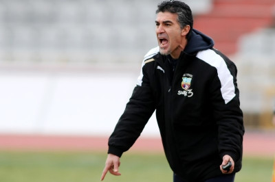 Τύρναβος: «Υπόκλιση» Διγκόζη σε παίκτες