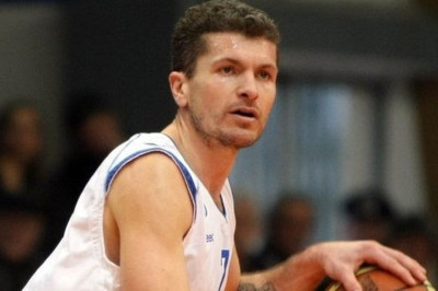 Καλαϊτζής: «Υπερτερεί κατά πολύ ο Παναθηναϊκός»