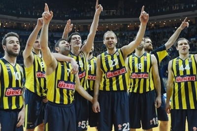 Ευρωλίγκα: Ξεχώρισε η νίκη της Φενέρ επί του Ολυμπιακού (videos)