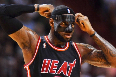 Μαϊάμι Χιτ: Τέλος η μαύρη μάσκα του Τζέιμς