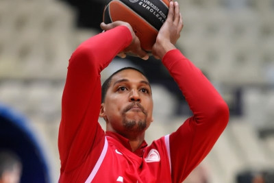 Ολυμπιακός: Τέλος ο Μουν