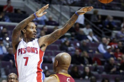 Ντιτρόιτ Πίστονς: Ντροπή για Τζένινγκς