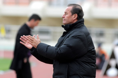 ΠΑΟΚ: Χαιρέτισε στα… γρήγορα ο Στέφενς