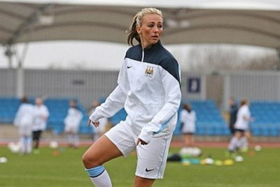 Μάντσεστερ Σίτι: Ποδοσφαιρίστρια κατηγορείται για ρατσισμό λόγω... μασκαρέματος! (photos+video)