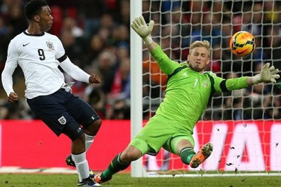 Αγγλία - Δανία: Ίδιος ο πατέρας του ο Σμάιχελ (photos+video)