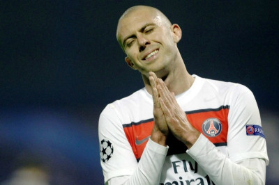 Παρί Σεν Ζερμέν: Προς αποχώρηση ο Μενέζ