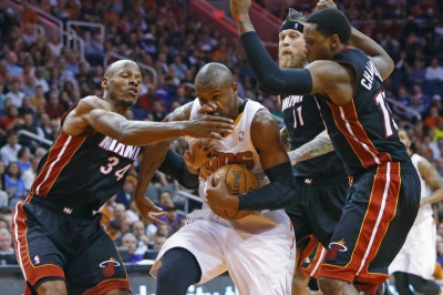 Φίνιξ Σανς: Τουλάχιστον ένα μήνα χωρίς Μπαρμπόσα