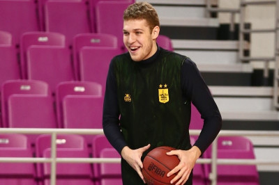 Άρης: Νέα διάκριση για Βεζένκοφ