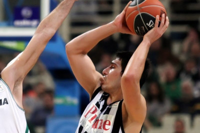 Κασελάκης: «Θα χτυπήσουμε τον Πανιώνιο»